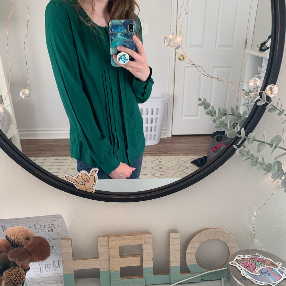 Banana Republic Green Blouse 🎄